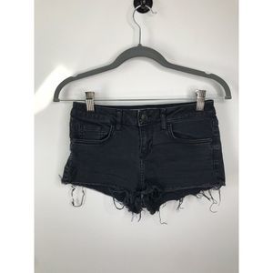 TOPSHOP MOTO JEAN SHORTS Daisy Distressed Cutoff